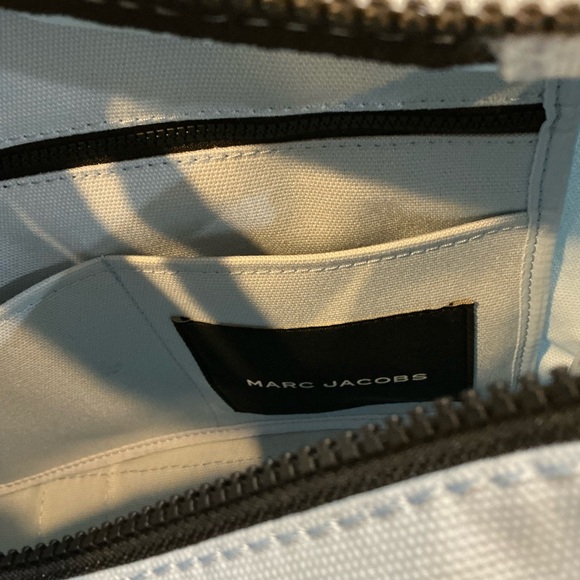 MARC JACOBS THE CANVAS MEDIUM TOTE BAG IN CLOUD BLUE  PERFECT CONDITION - Picture 5 of 15